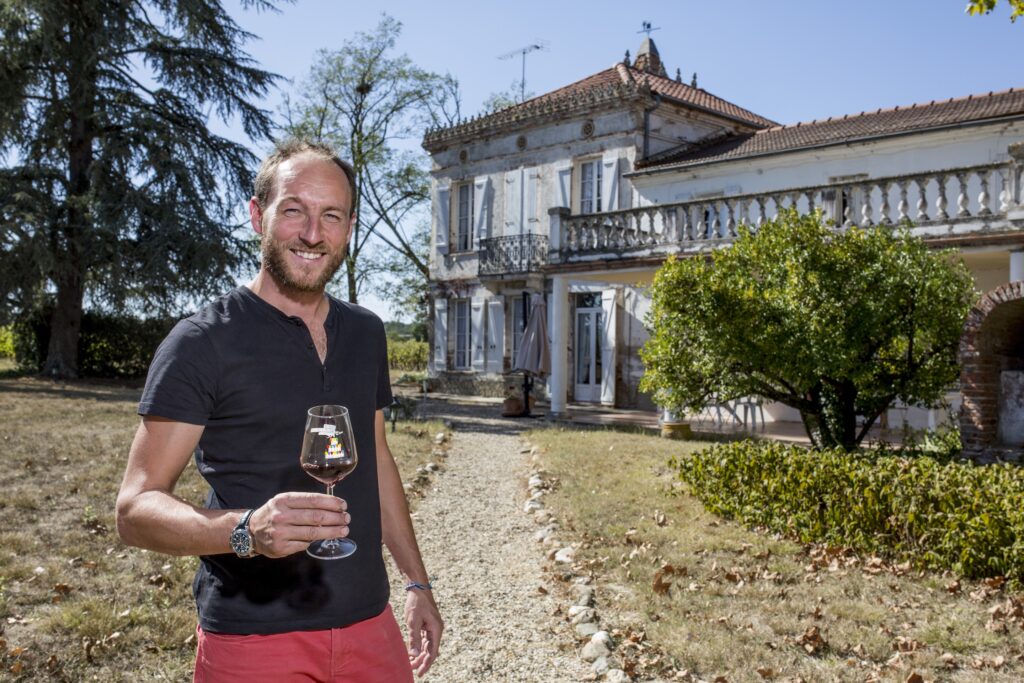 BIENVENUE CHAI LES VIGNERONS AU CHÂTEAU LA LOGE