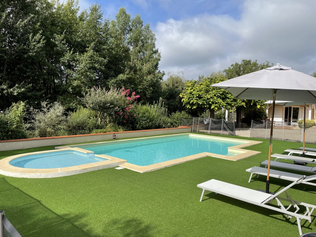 PETIT PARADIS SUR LE TARN